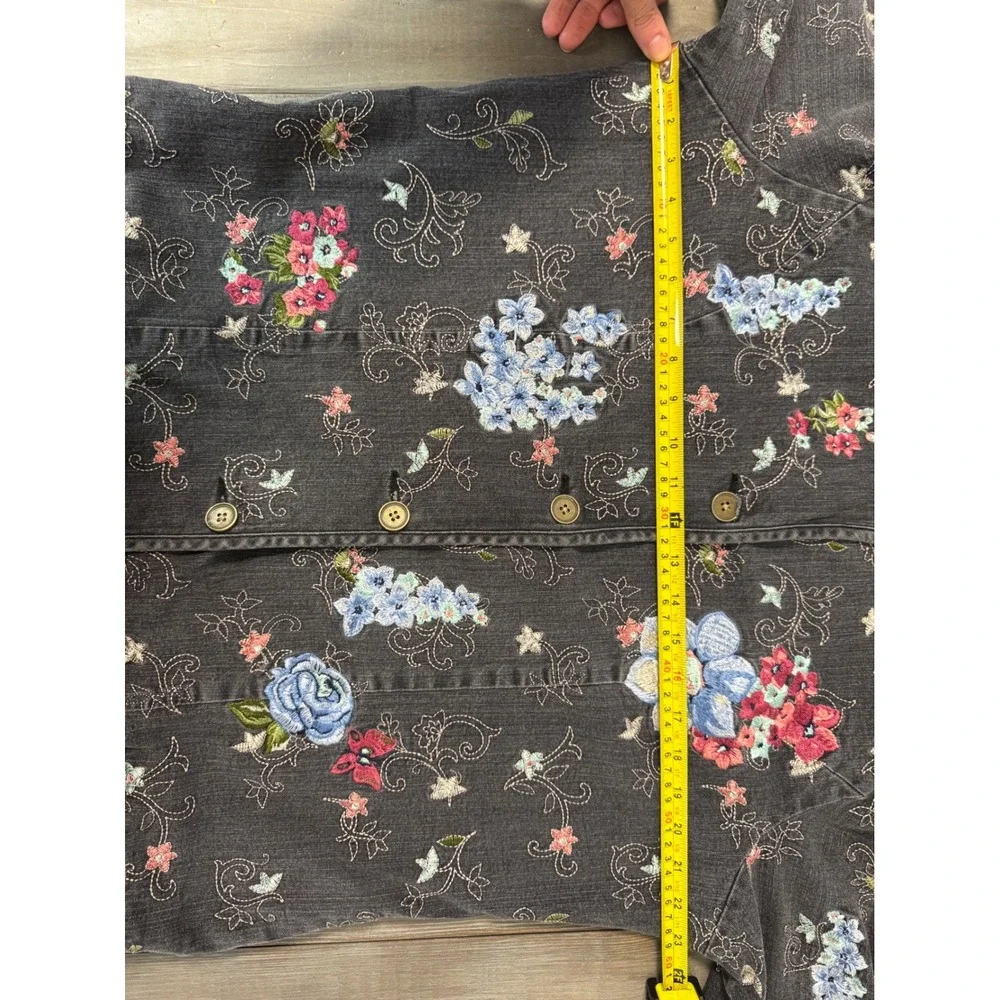 Denim & Co Floral Embroidered Denim Chore Coat Jacket Black Size Large - Picture 8 of 9